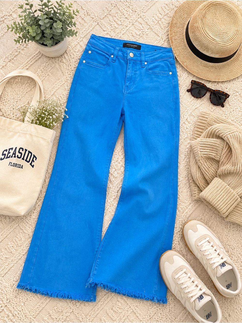 Liverpool Los Angeles Vibrant Blue Crop Frayed Hem Jeans